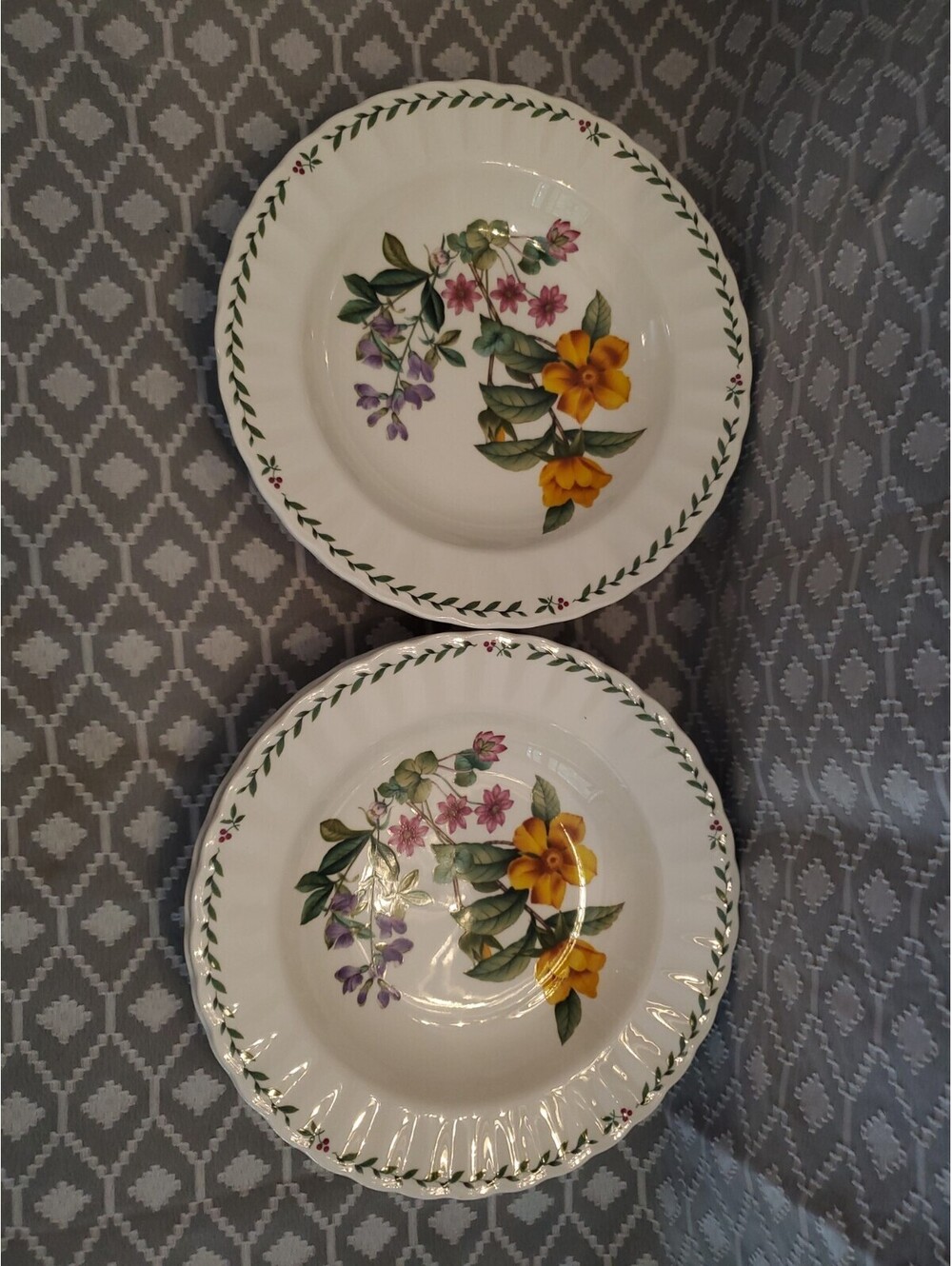 8 Mikasa Summer Symphony 9 " Bowls